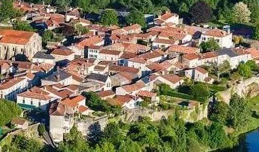 德阳回乡建别墅为什么一定要选专业乡墅公司